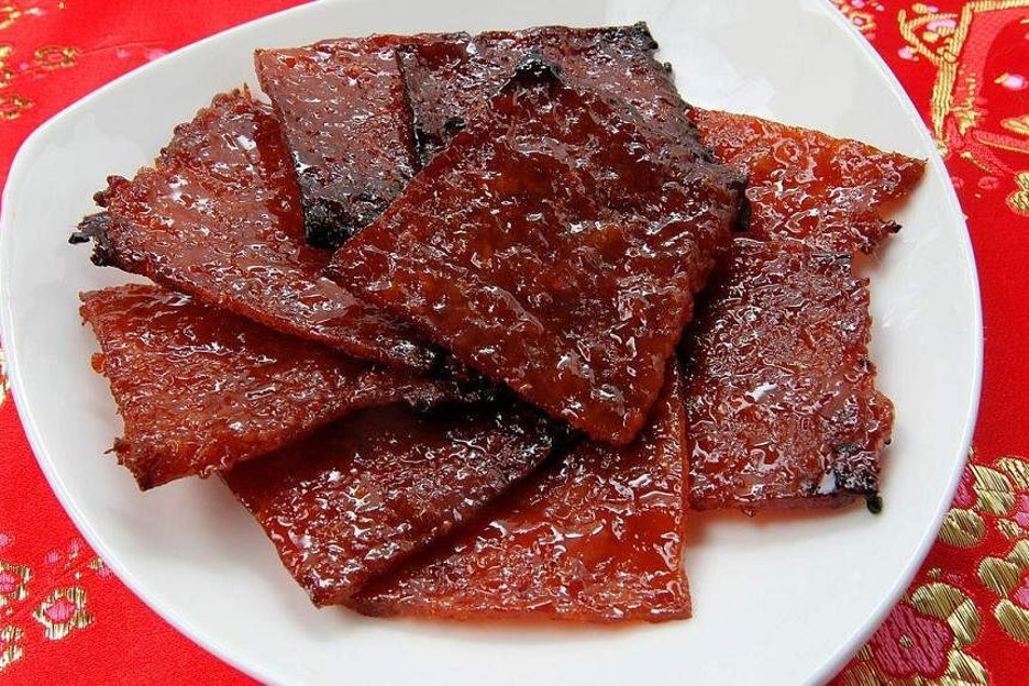Một miếng thịt lợn bakkwa khoảng 50 g có thể chứa 250 calo. Ảnh: StraitsTimes
