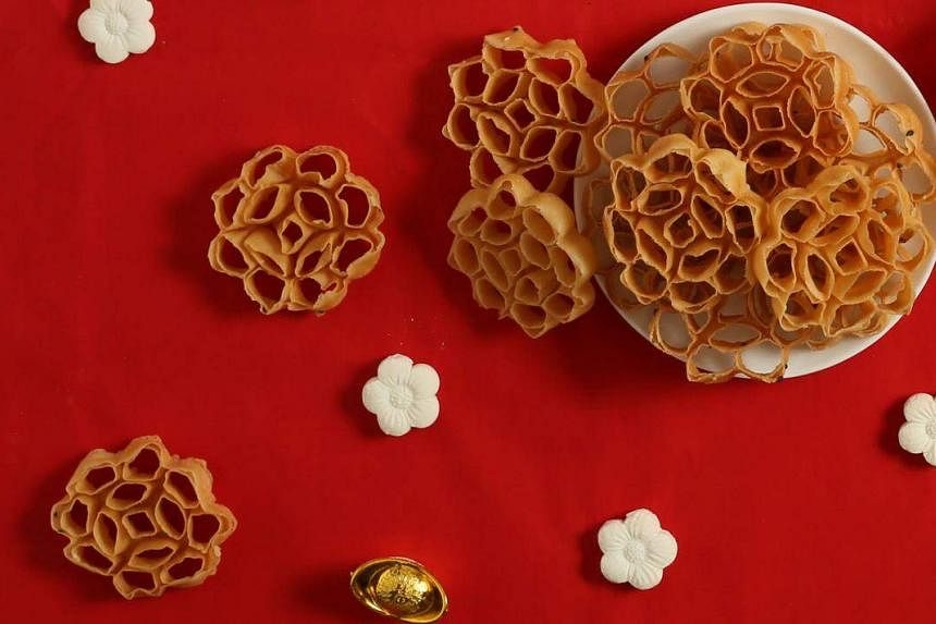 Một miếng bánh quy tổ ong 18 g chứa 65 calo, và chỉ nên ăn hai miếng mỗi ngày. Ảnh: StraitsTimes